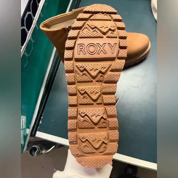 Roxy Jovie Faux Fur II Booties - Picture 7 of 9